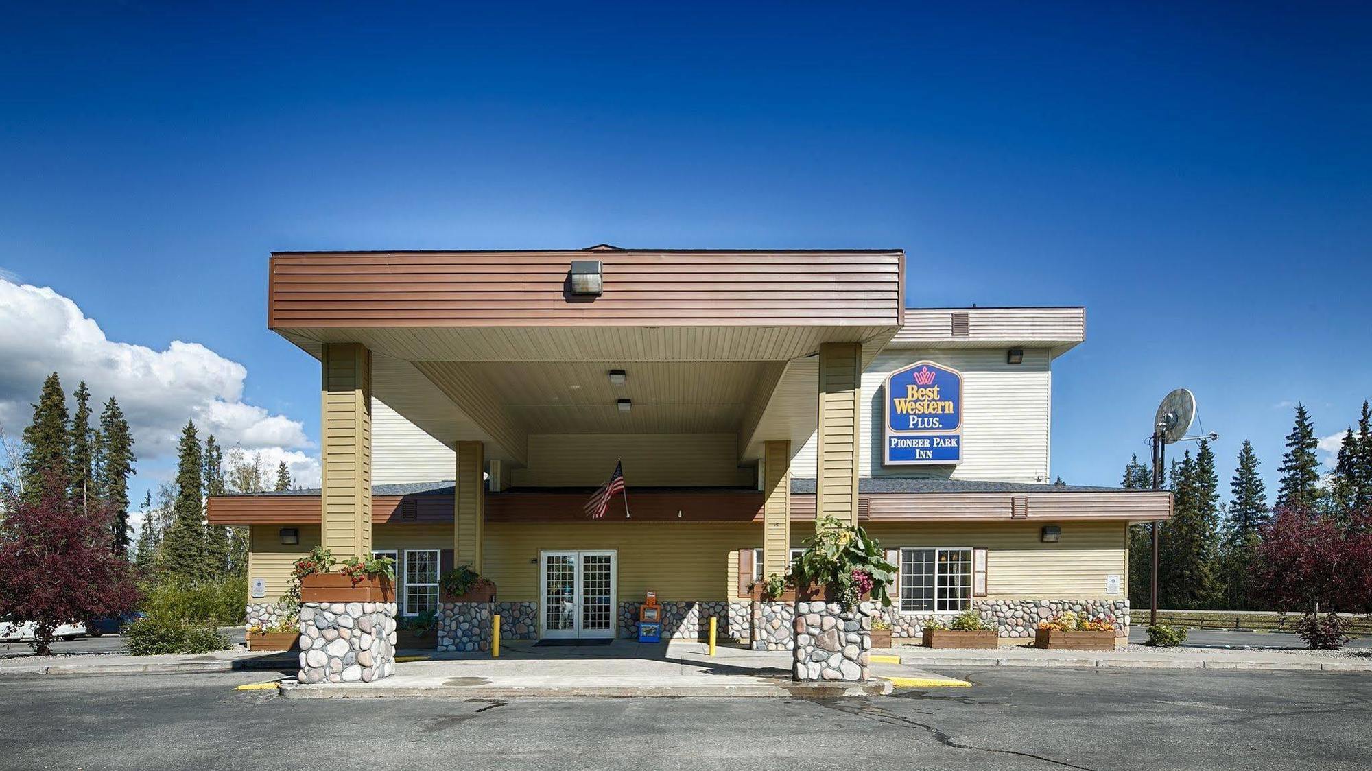 Best Western Plus Pioneer Park Inn Fairbanks Exterior foto